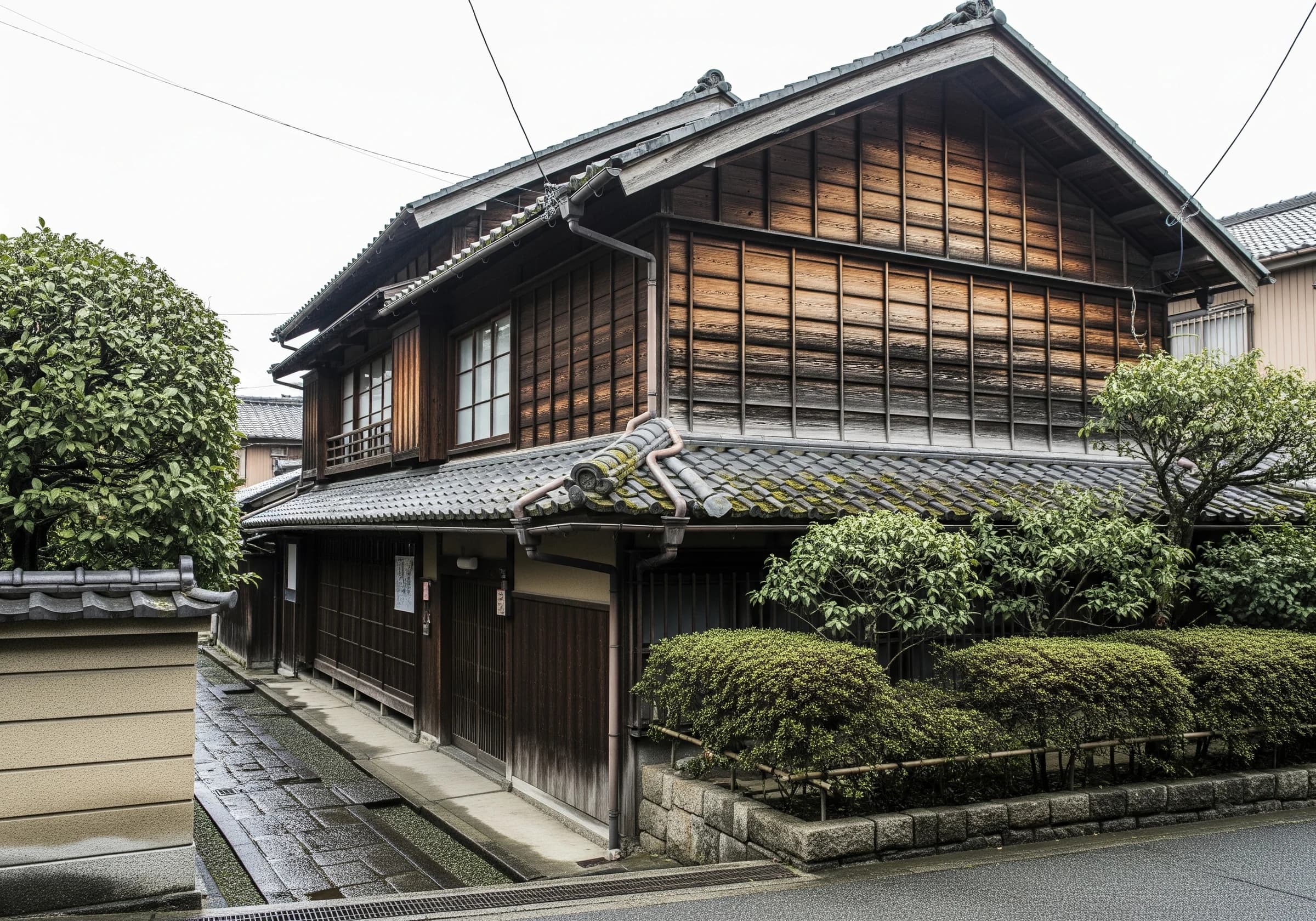 京都の老朽木造住宅の外観